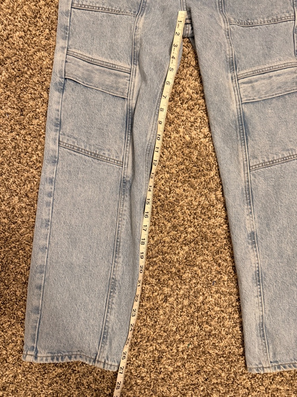 AGOLDE Cooper Cargo Jeans in Rank - Picture 9 of 10